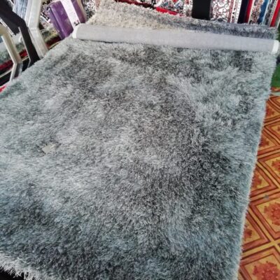 Shaggy Carpet 1.5 by 2 Meter