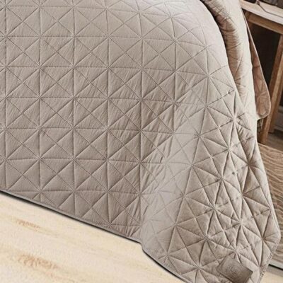 Beige Bed Quilt